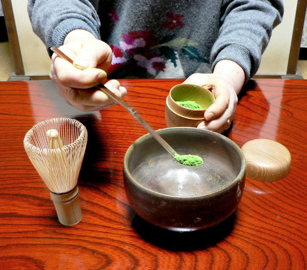 お抹茶の点て方1